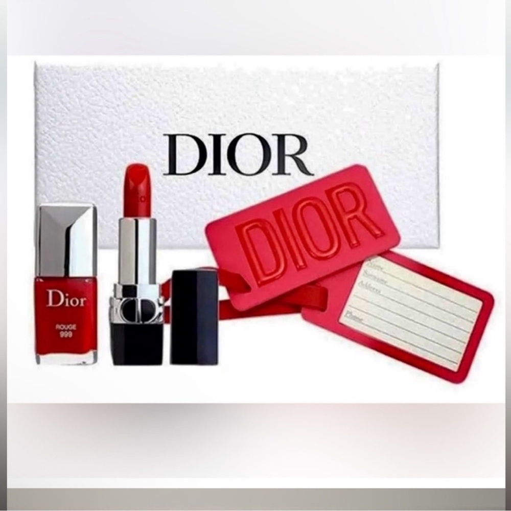 DIOR MAKEUP SET INCLUDING MIRRORED DIOR LUGGAGE TAGS NEW IN BOX - Picture 2 of 6